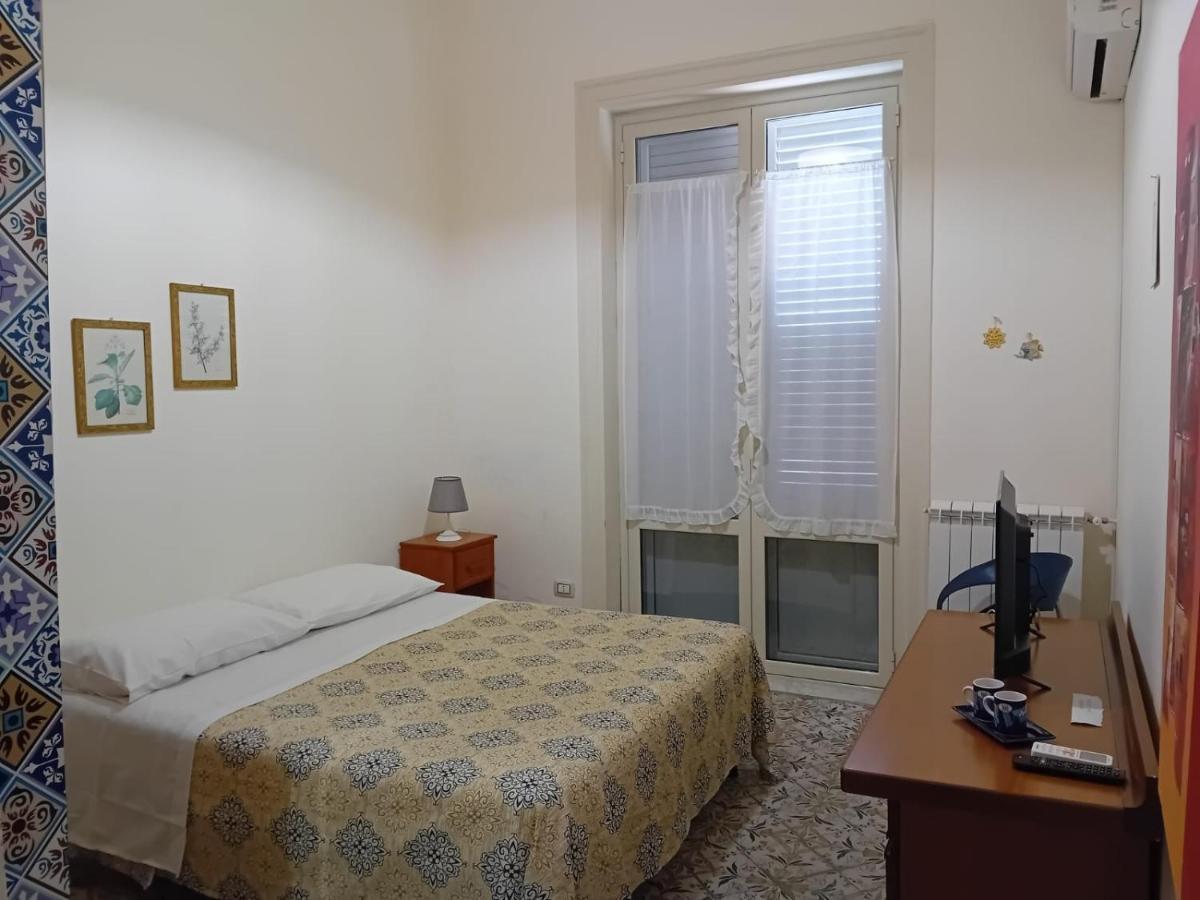 Casa Nonno Enrico In Via Oreto Палермо Екстериор снимка