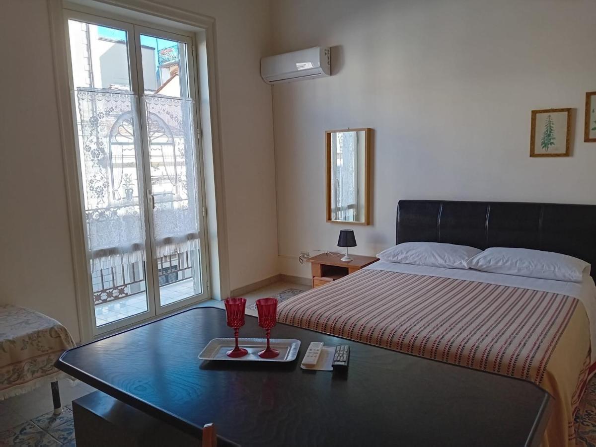 Casa Nonno Enrico In Via Oreto Палермо Екстериор снимка
